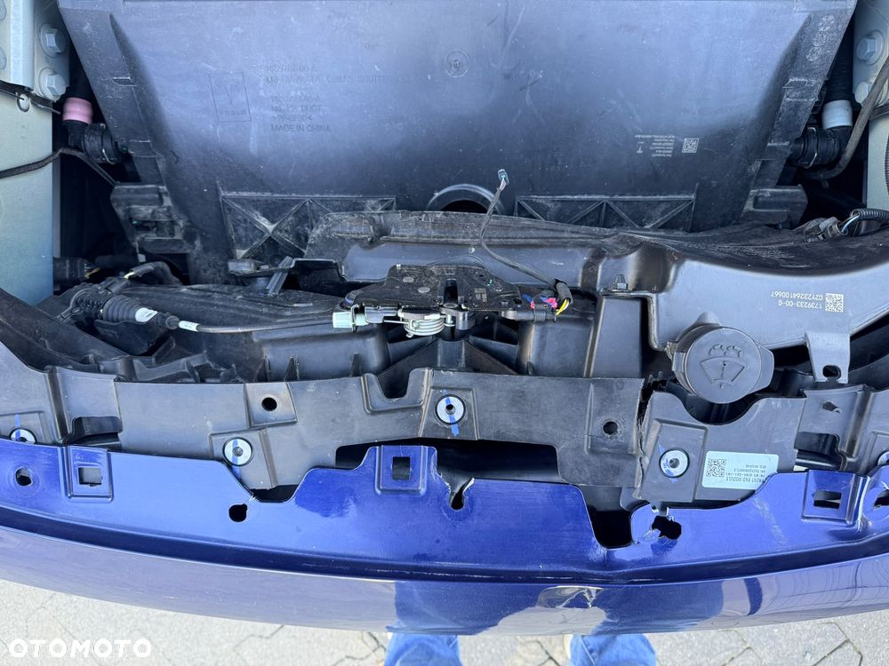 Tesla Model 3 Performance AWD - 8