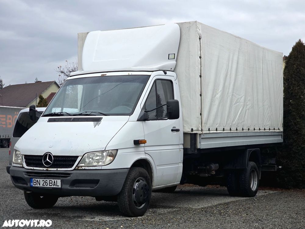 Mercedes-Benz Sprinter - 1