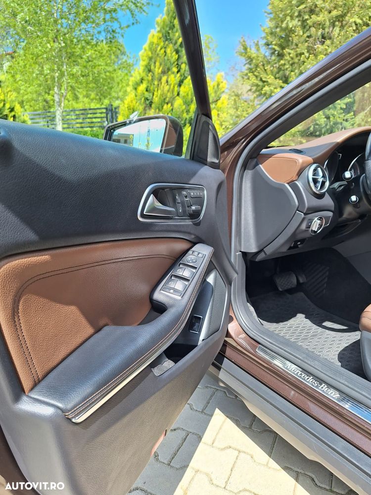 Mercedes-Benz GLA 220 CDI 4MATIC 7G-DCT - 26