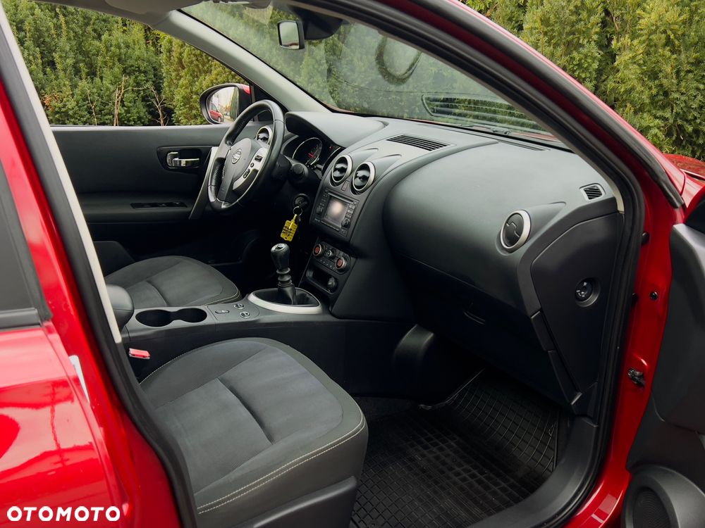 Nissan Qashqai 2.0 dCi DPF tekna - 10