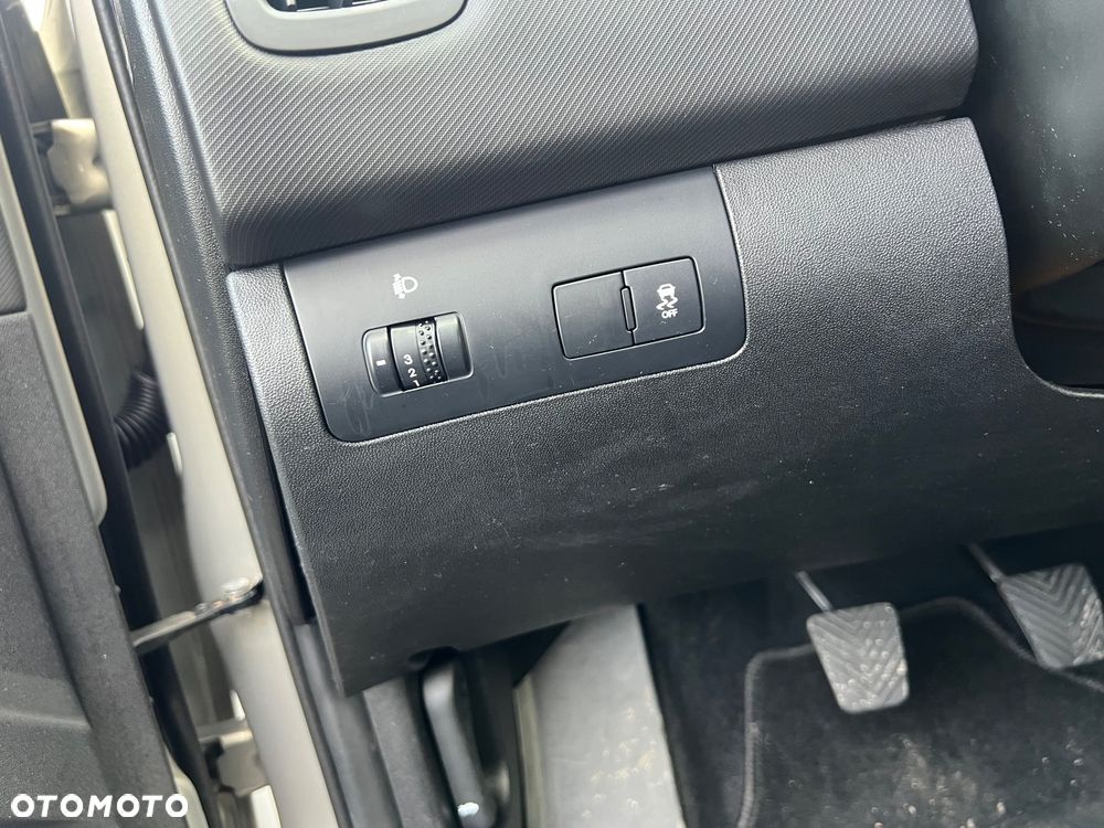 Kia Ceed 1.4 CVVT Vision - 24