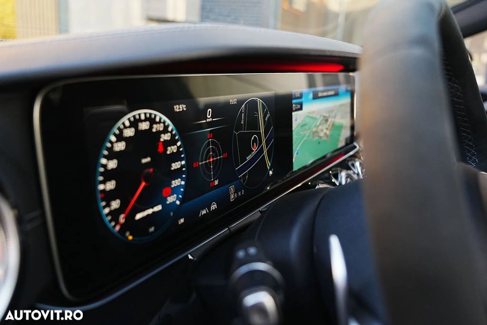 Mercedes-Benz AMG GT 4-door Coupe 63 4Matic Speedshift MCT 9G - 40