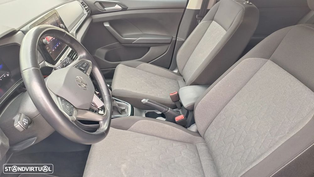 VW T-Cross 1.0 TSI Urban DSG - 9