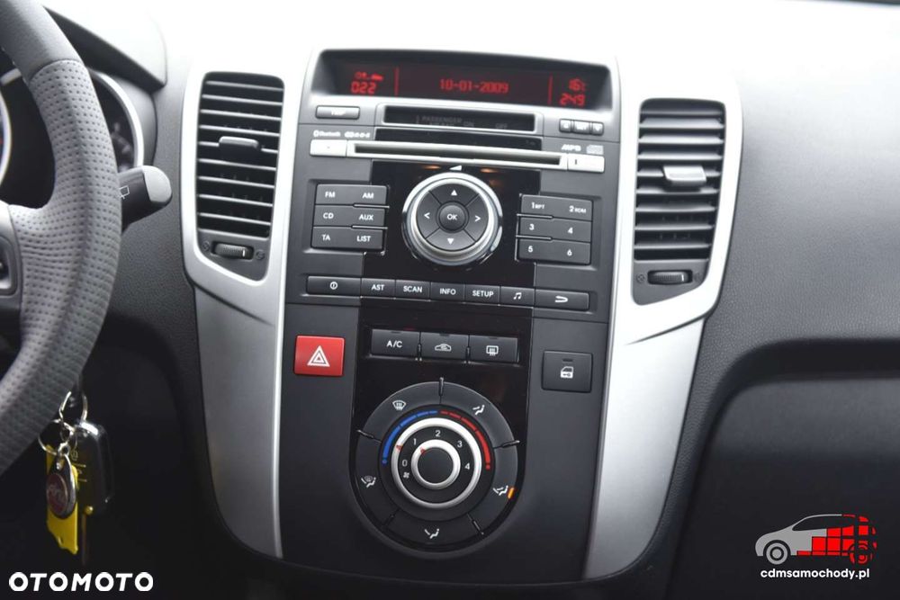 Kia Venga - 25