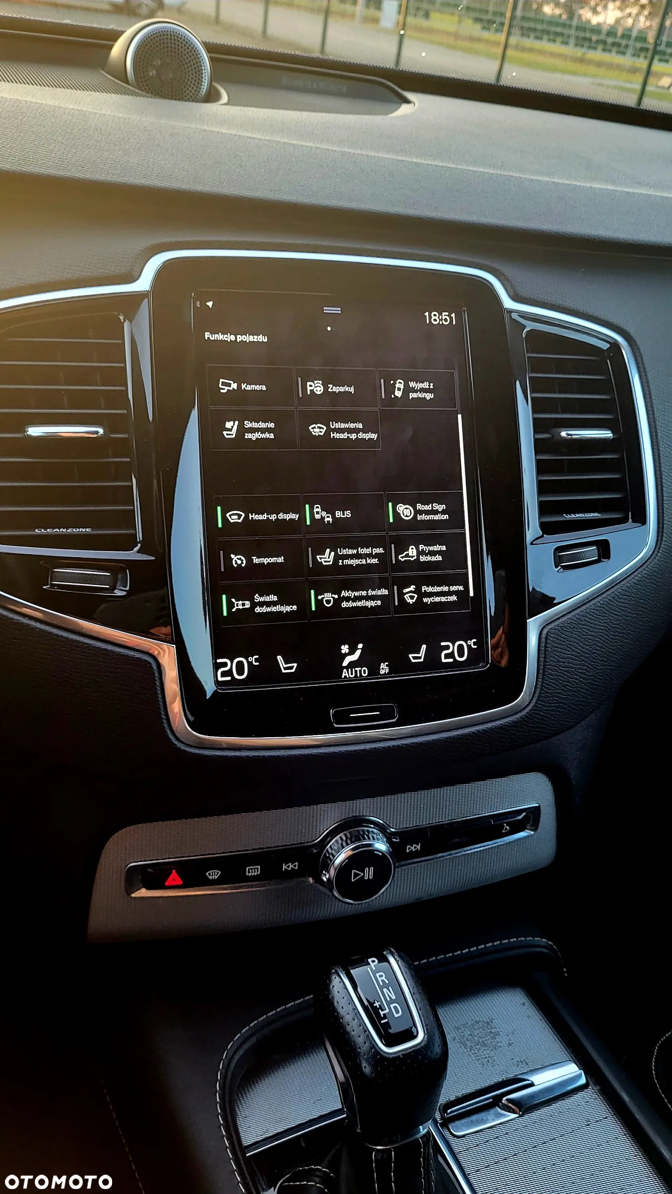 Volvo XC 90 T6 AWD R-Design 7os - 13