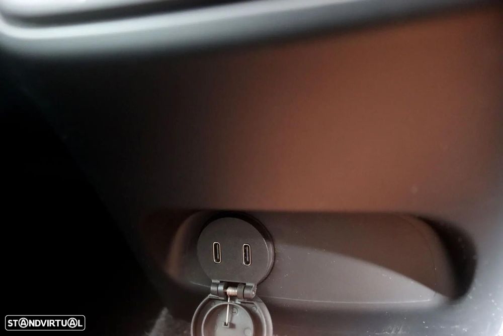 Volvo C40 Recharge Core - 31