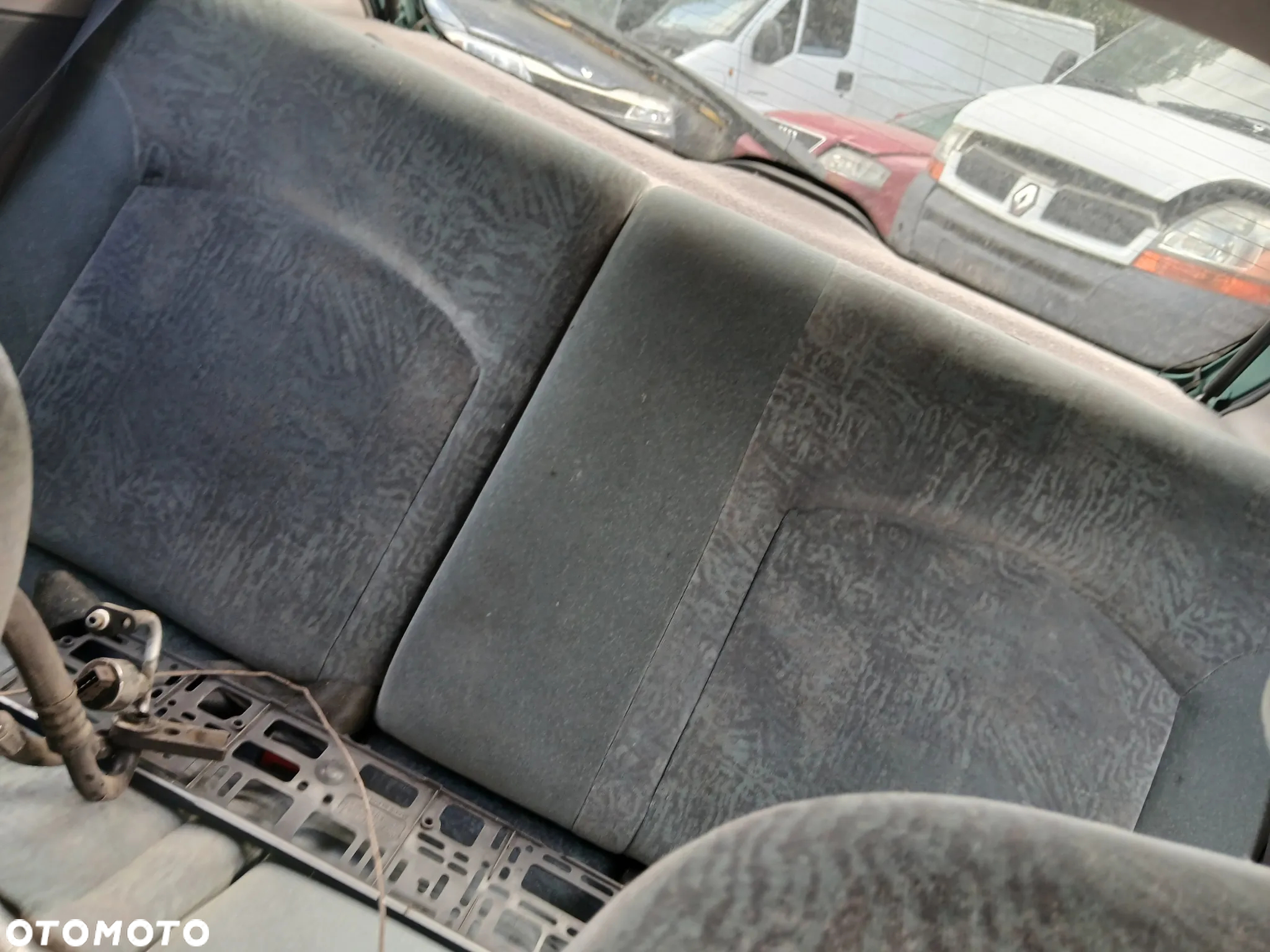 peugeot 206 5D KRV fotel fotele kanapa deska kokpit podsufitka boczek boczki klamka podłokietnik - 7