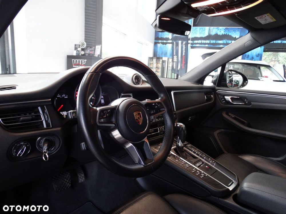 Porsche Macan - 17
