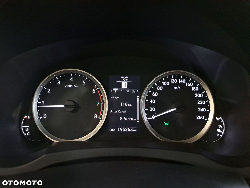Lexus IS 200t Elite - 30