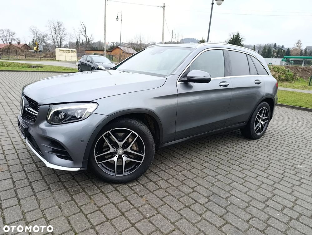 Mercedes-Benz GLC 220 d 4Matic 9G-TRONIC AMG Line - 2