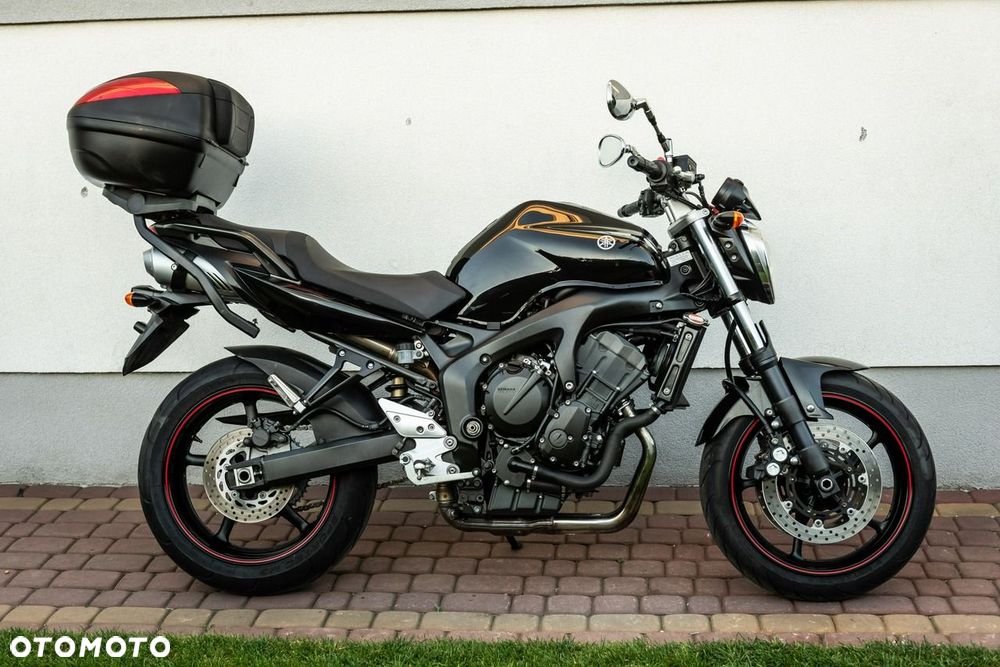 Yamaha FZ - 6