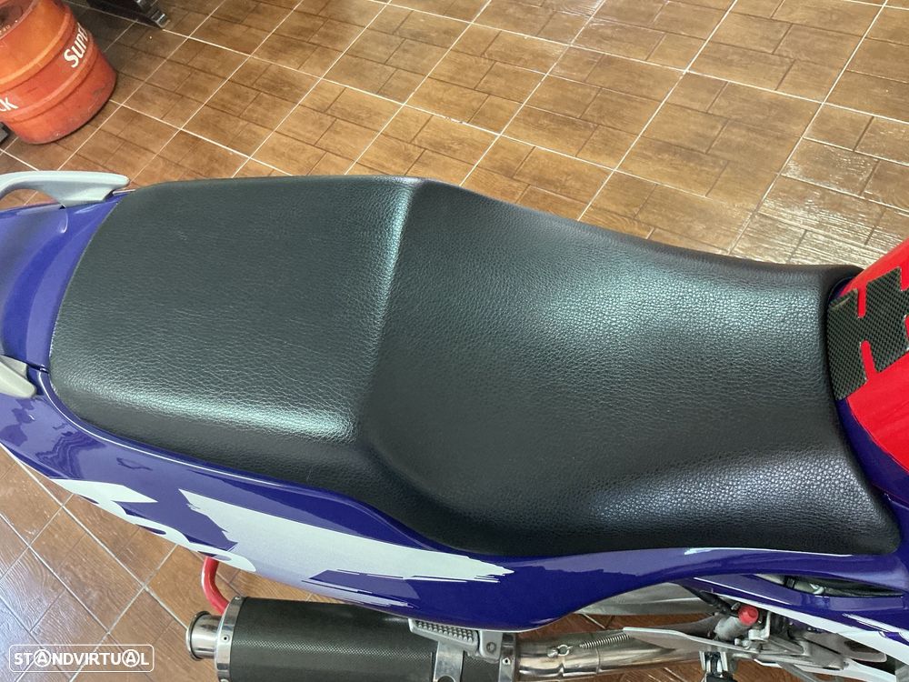 Honda CBR CBR 600F - 7