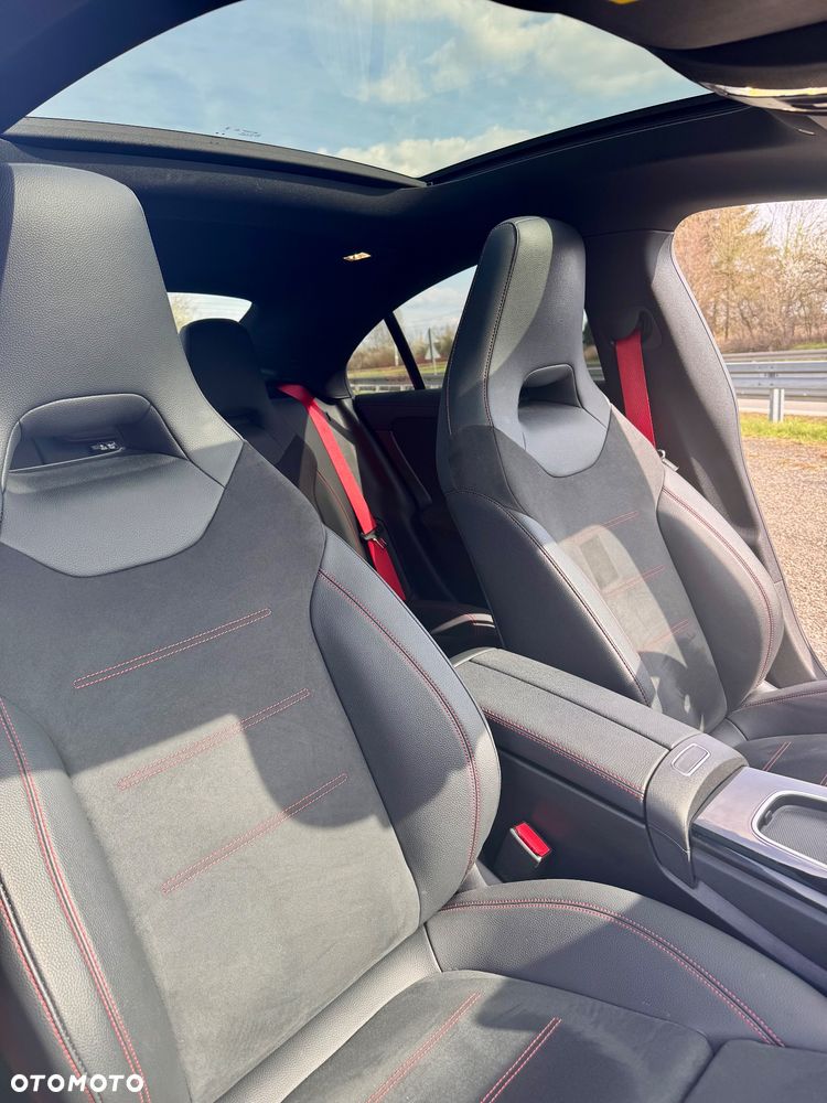 Mercedes-Benz CLA AMG 35 mHEV 4-Matic 8G-DCT - 16