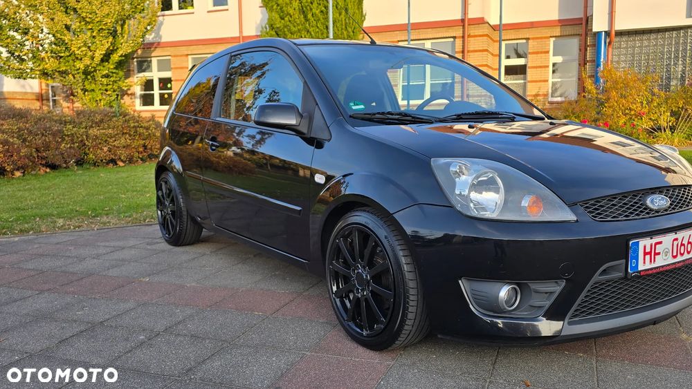 Ford Fiesta - 35
