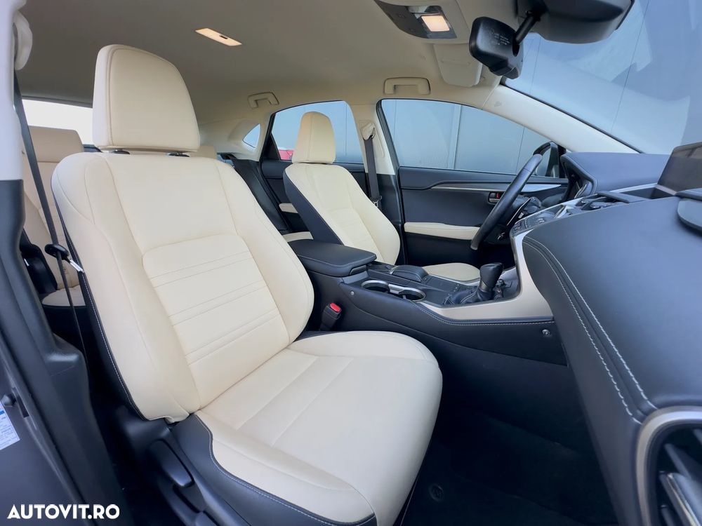 Lexus Seria NX 300h AWD Executive Plus - 24