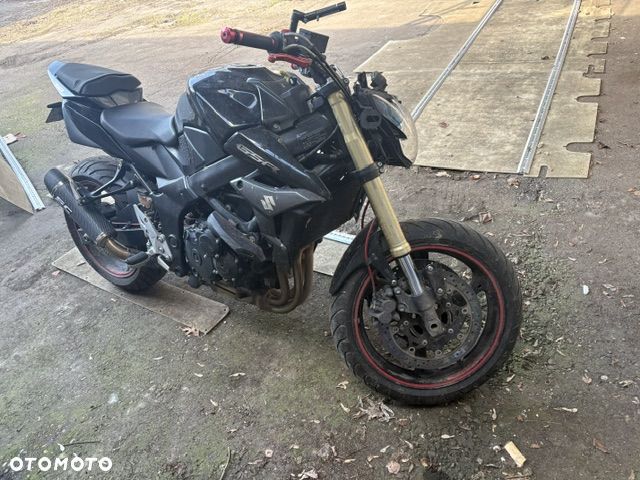 Suzuki GSR - 1