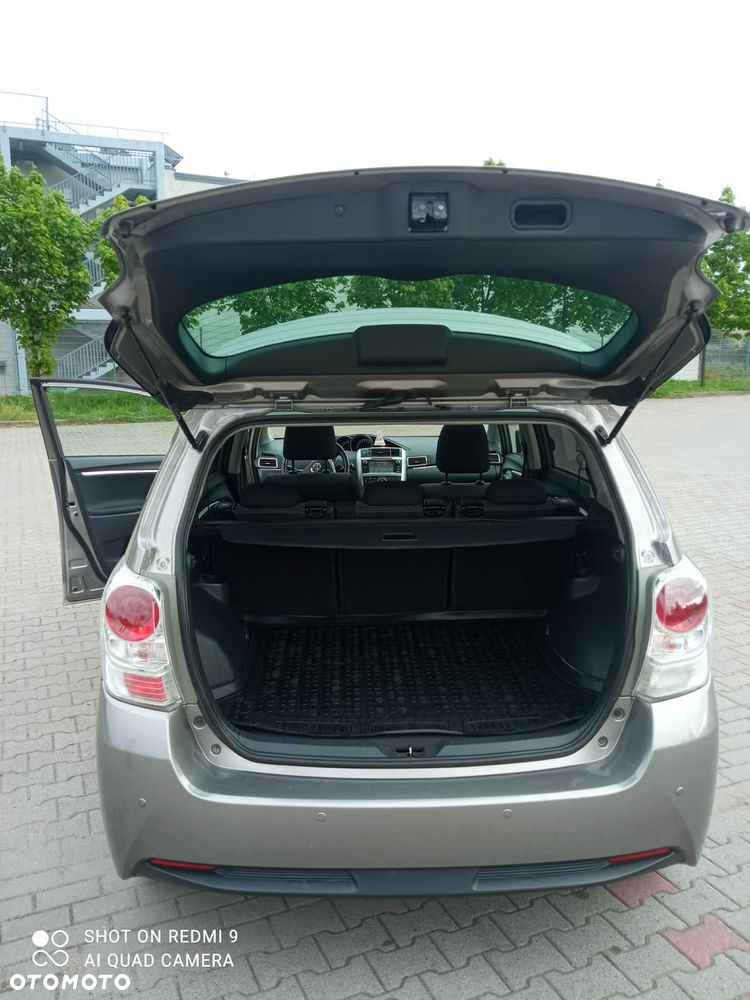 Toyota Verso 1.8 Premium - 7
