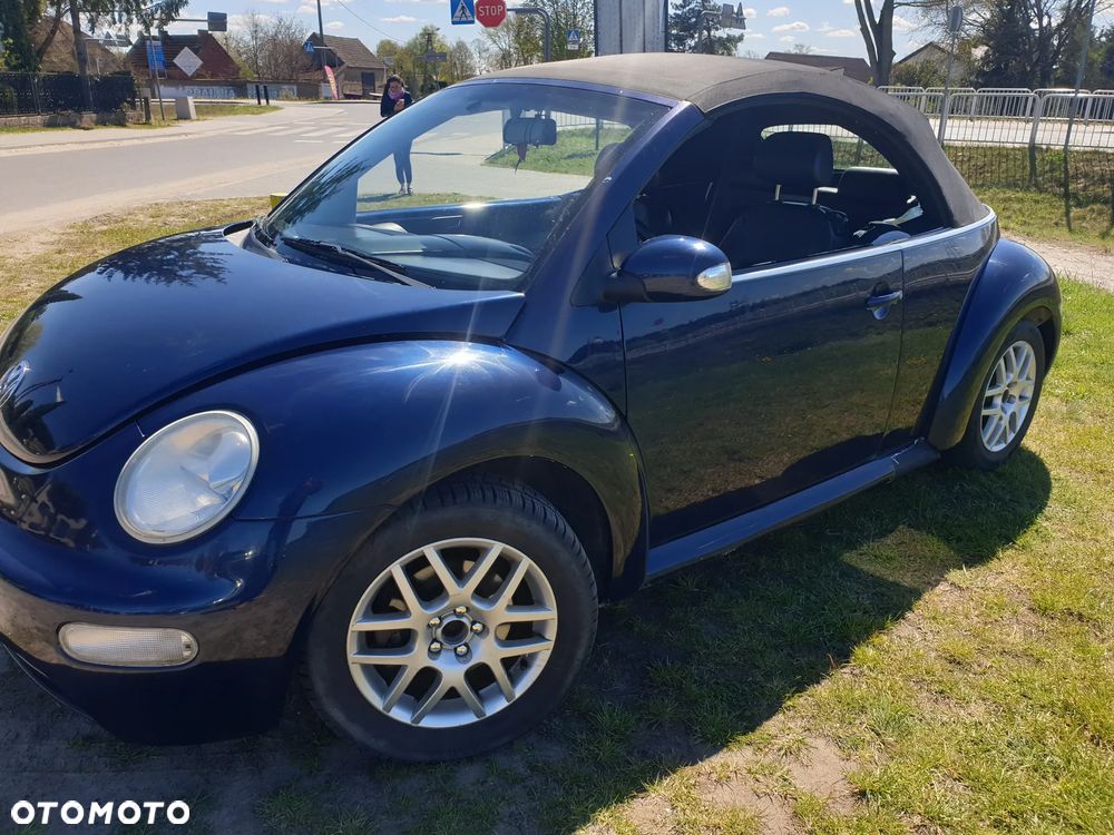 Volkswagen New Beetle - 1