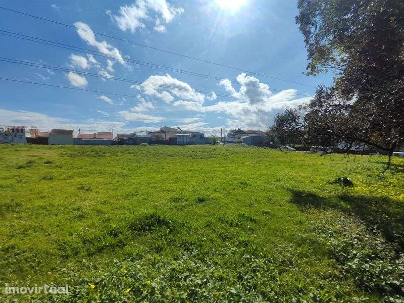 Arrenda-se Terreno - Grande imagem: 3/3