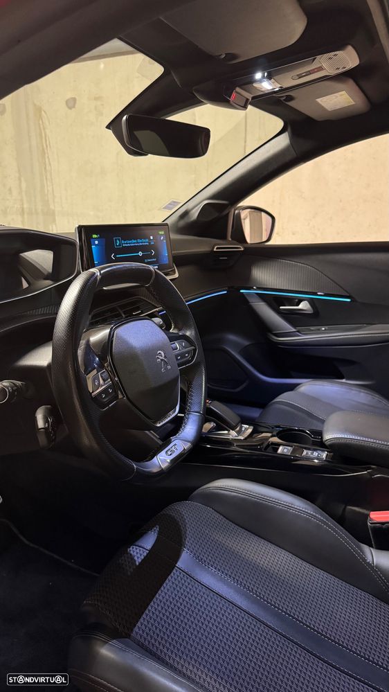 Peugeot e-208 GT Pack - 8