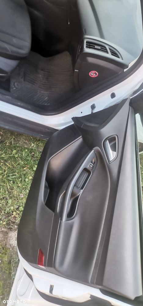 Ford Focus 1.0 EcoBoost Trend ASS - 21