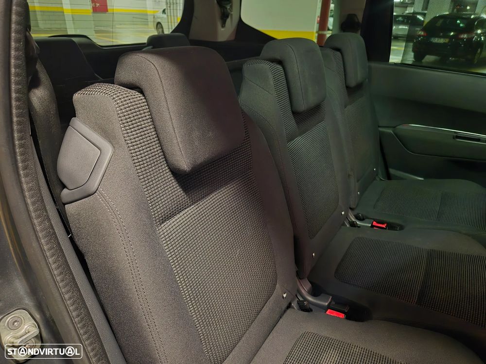 Peugeot 5008 1.6 E-HDi Allure 2-Tronic - 39