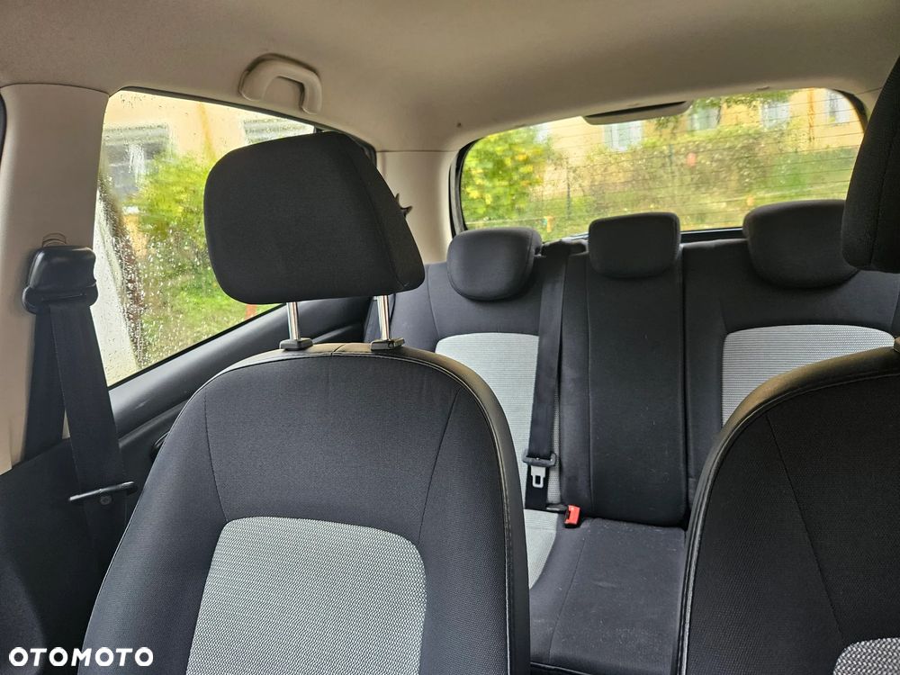 Hyundai i10 1.2 Comfort - 12