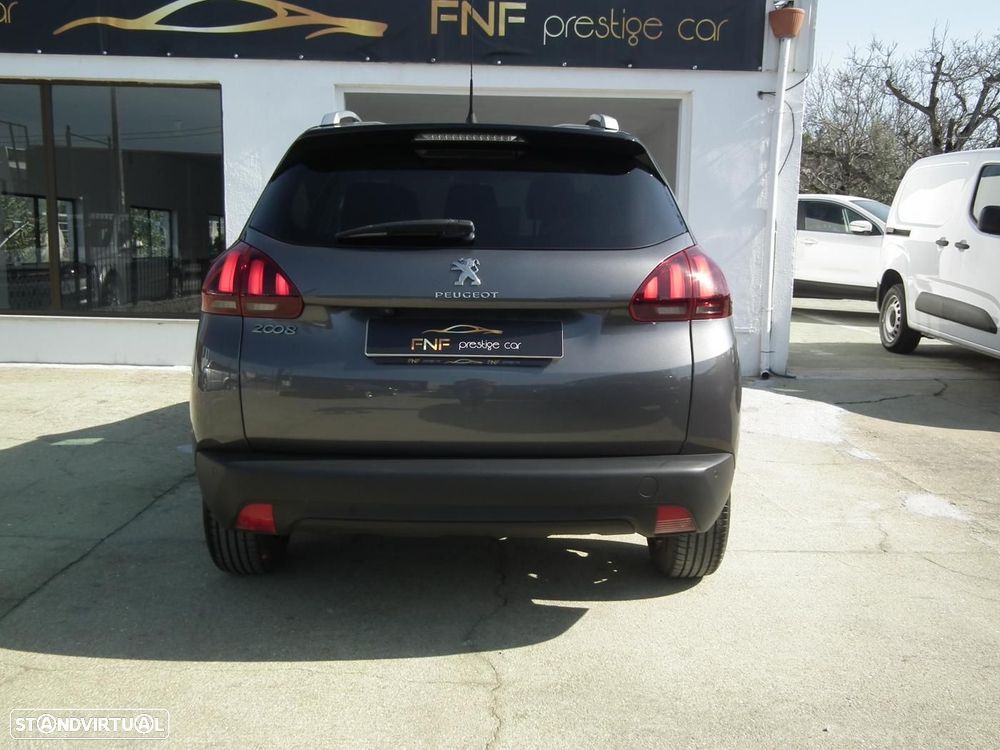 Peugeot 2008 1.6 BlueHDi Style - 9