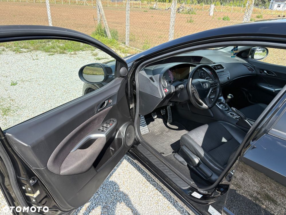 Honda Civic 1.4 Sport - 12