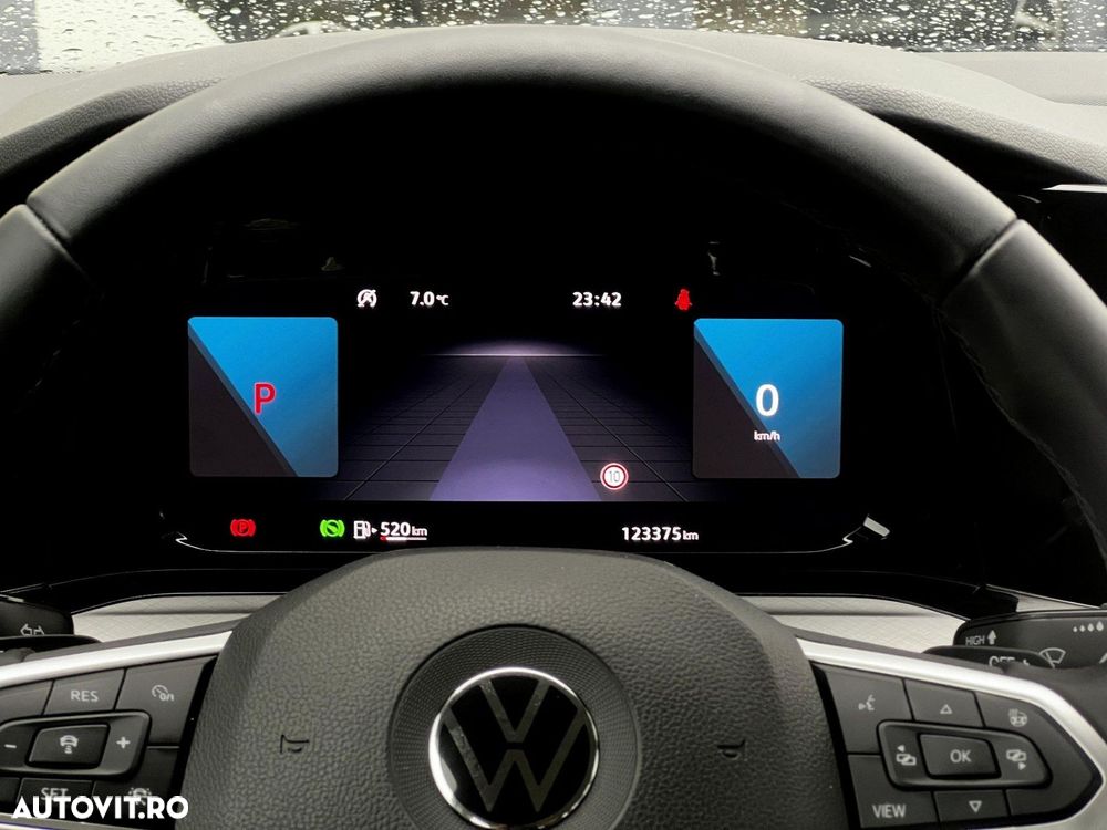 Volkswagen Golf - 18