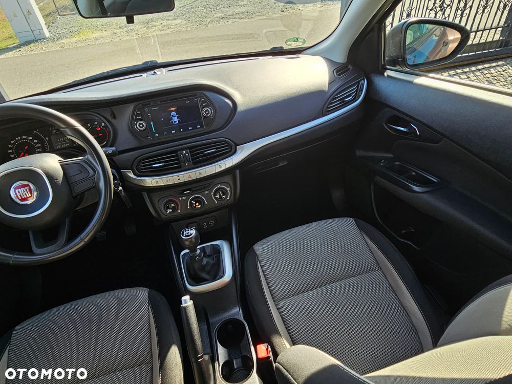 Fiat Tipo 1.4 16V More - 9