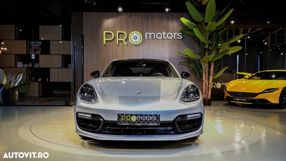 Porsche Panamera - 4