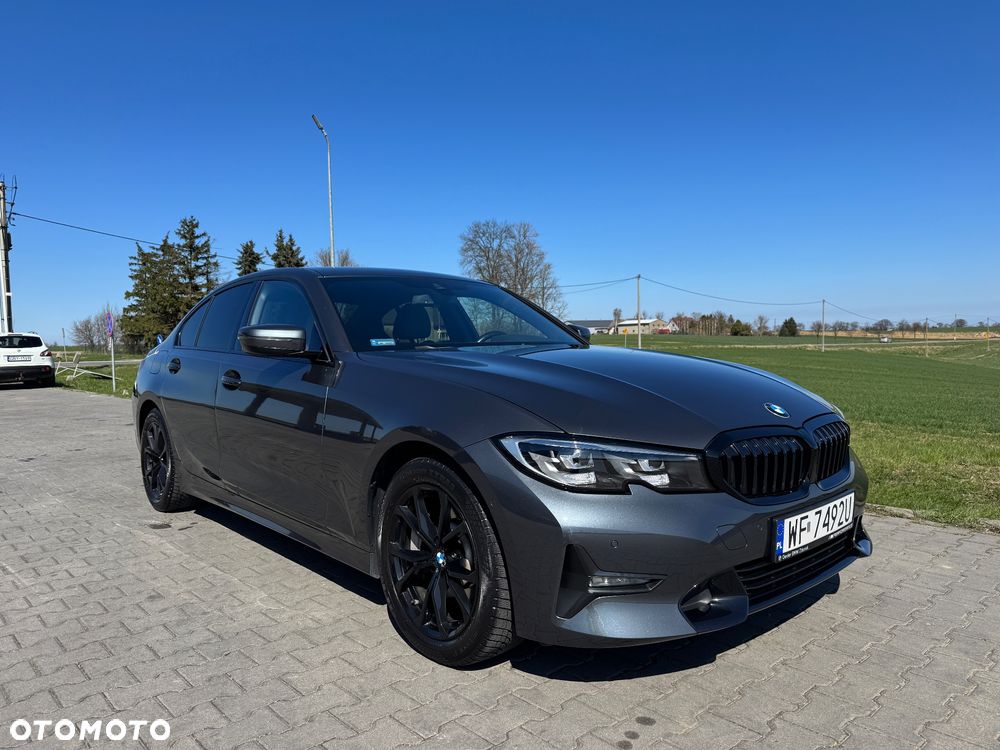 BMW Seria 3 330i Sport Line - 8