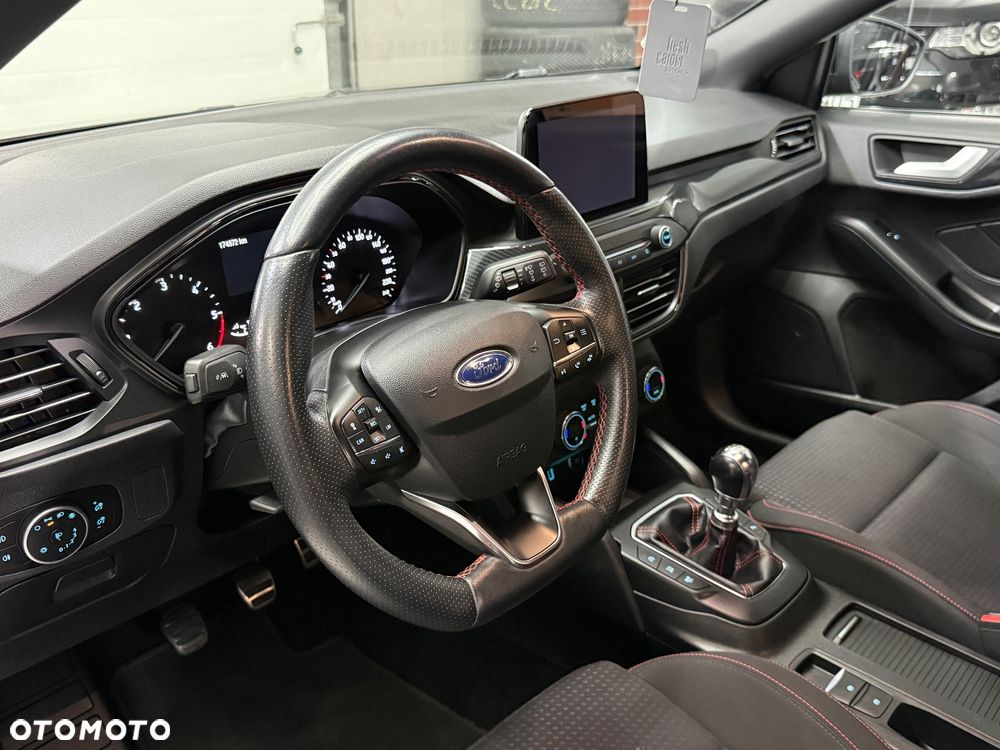 Ford Focus 2.0 EcoBlue ST-Line - 16