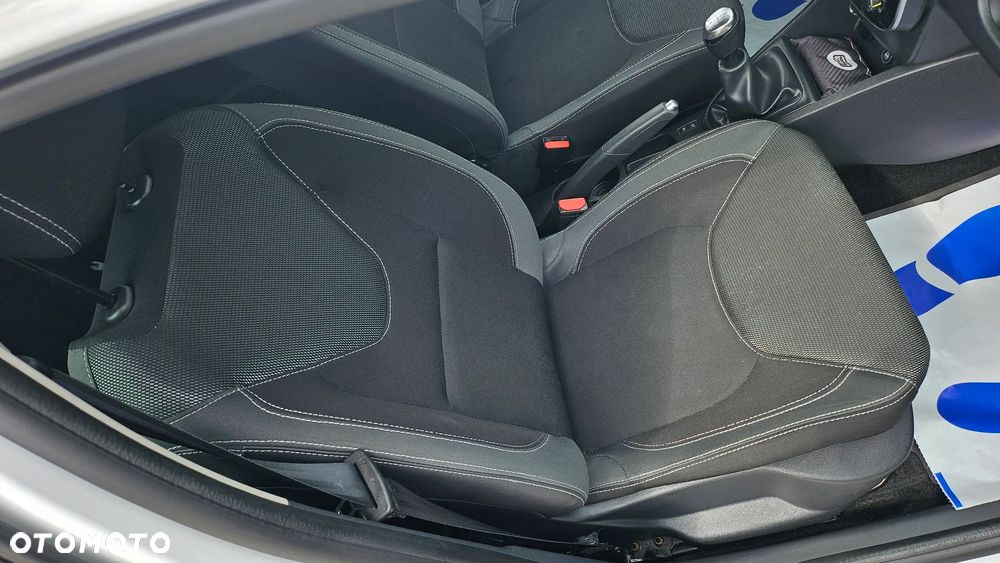 Renault Clio 1.2 16V Alize - 29