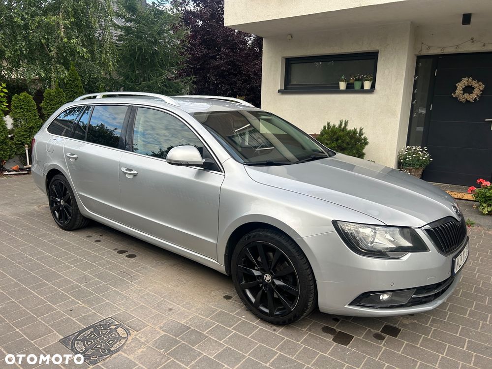 Skoda Superb 2.0 TDI Comfort DSG - 2