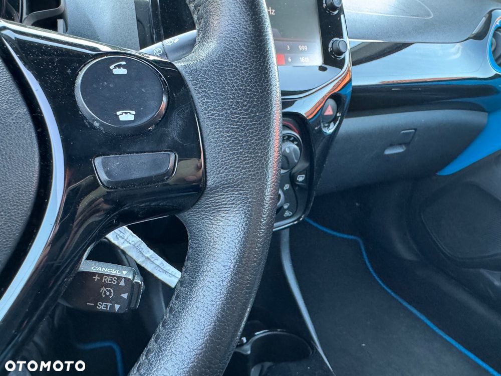 Toyota Aygo x-play Edition-S - 15