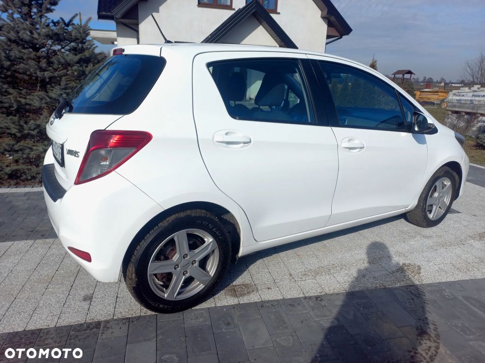 Toyota Yaris 1.33 VVT-i Club - 16