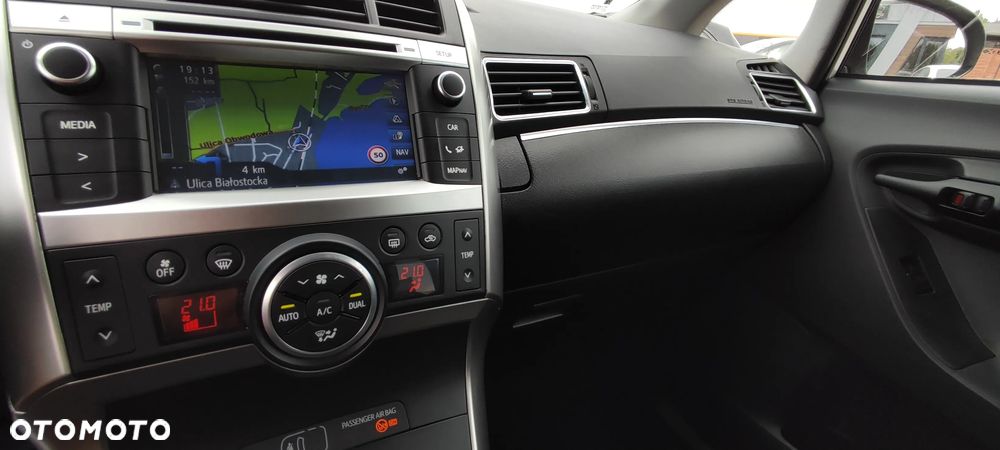 Toyota Verso 1.6 D-4D 7-Sitzer Start/Stop Skyview Edition - 32