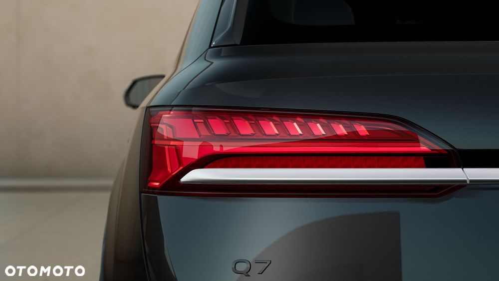 Audi Q7 TFSI e PHEV 290 kW Quattro S Line Tiptr - 10