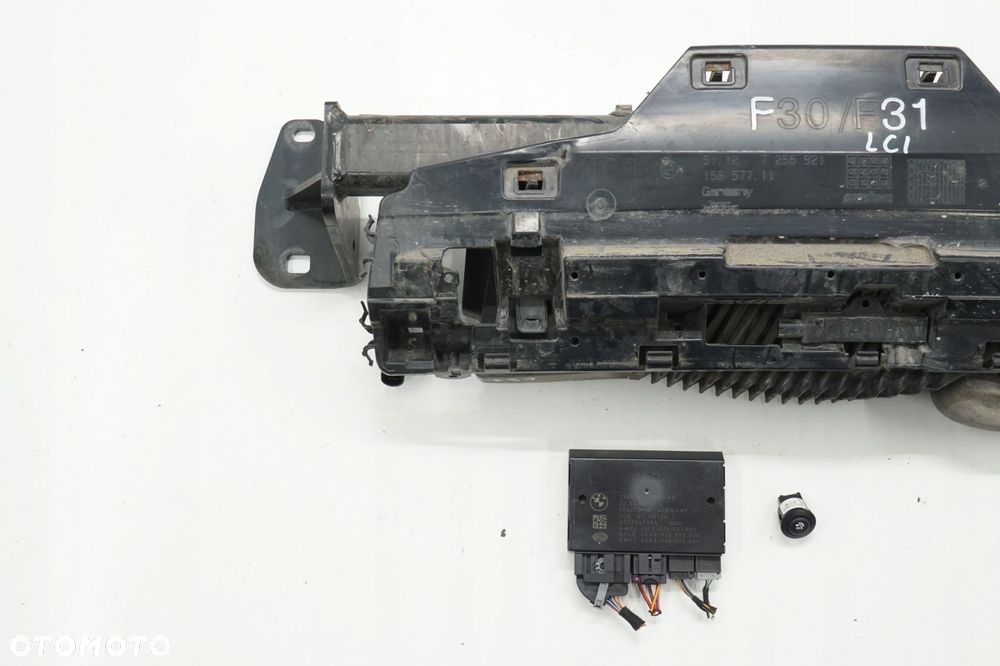 BMW 3 F30 F31 LCI HAK HOLOWNICZY WESTFALIA 6873703 - 2