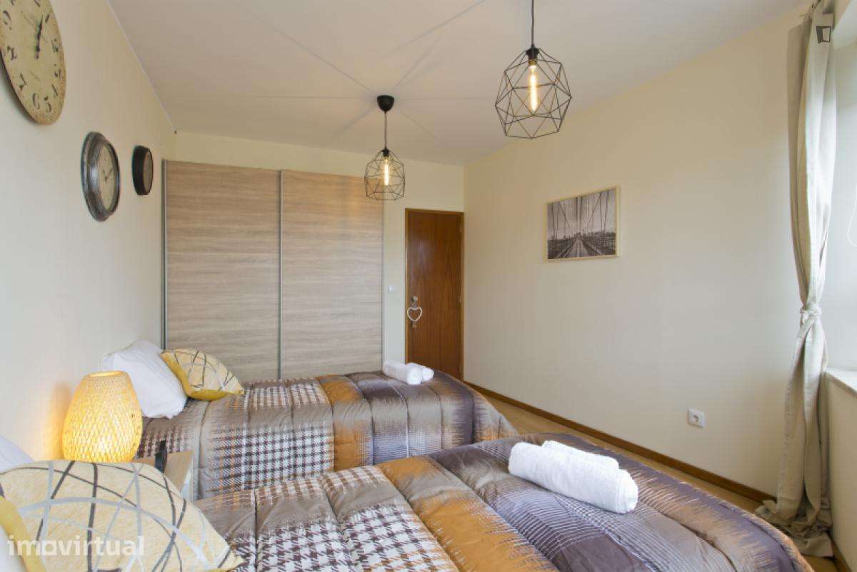 Apartamento com 1 quartos - localizado em Cedofeita Porto - Grande imagem: 5/25