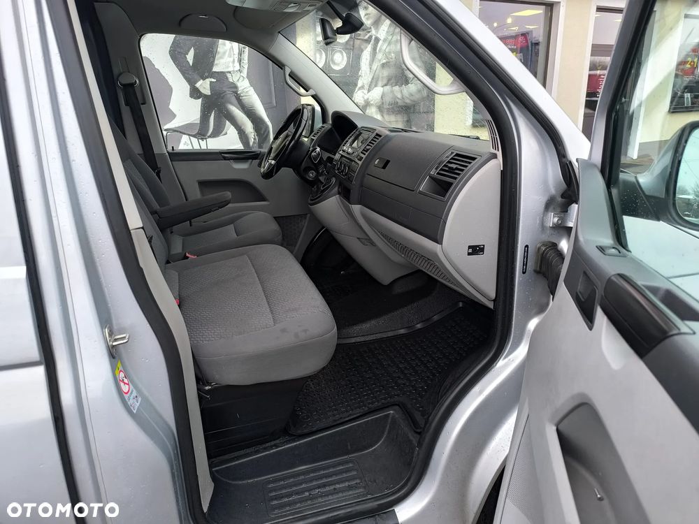 Volkswagen Transporter T5 L2H1 Long - 16