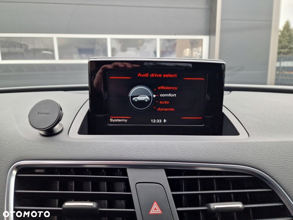 Audi Q3 2.0 TDI S tronic design - 28