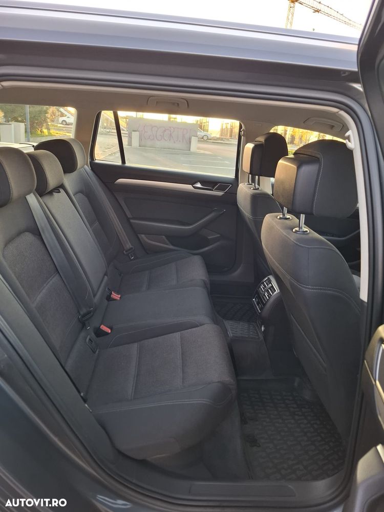 Volkswagen Passat 2.0 TDI Comfortline - 8