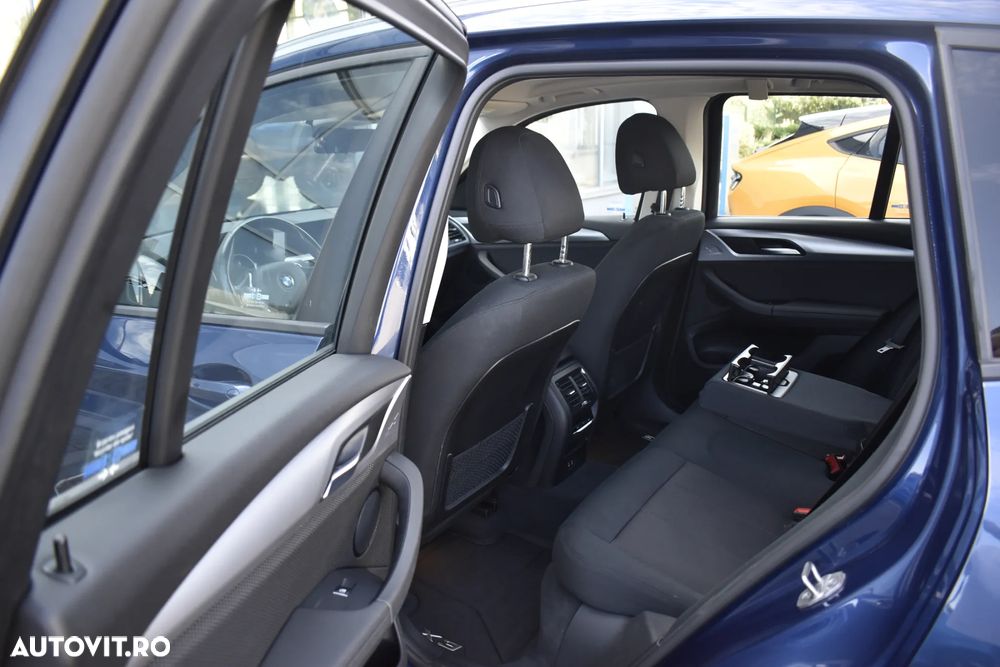 BMW X3 xDrive20d AT Advantage - 36