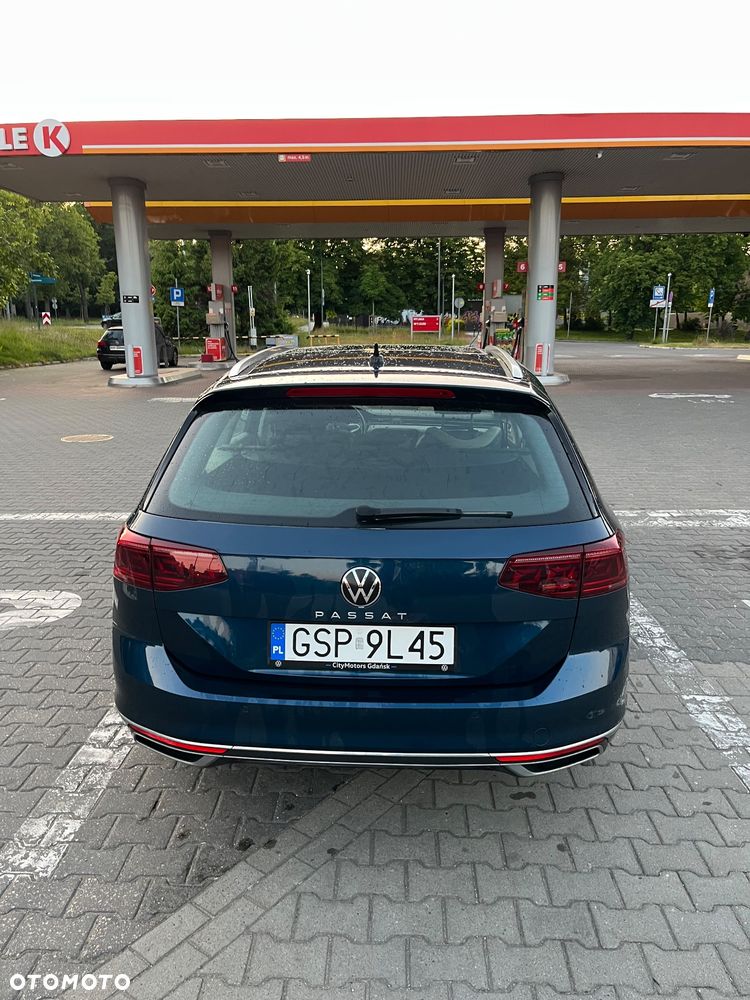 Volkswagen Passat 2.0 TDI Elegance DSG - 5