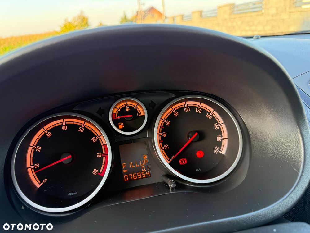 Opel Corsa - 8