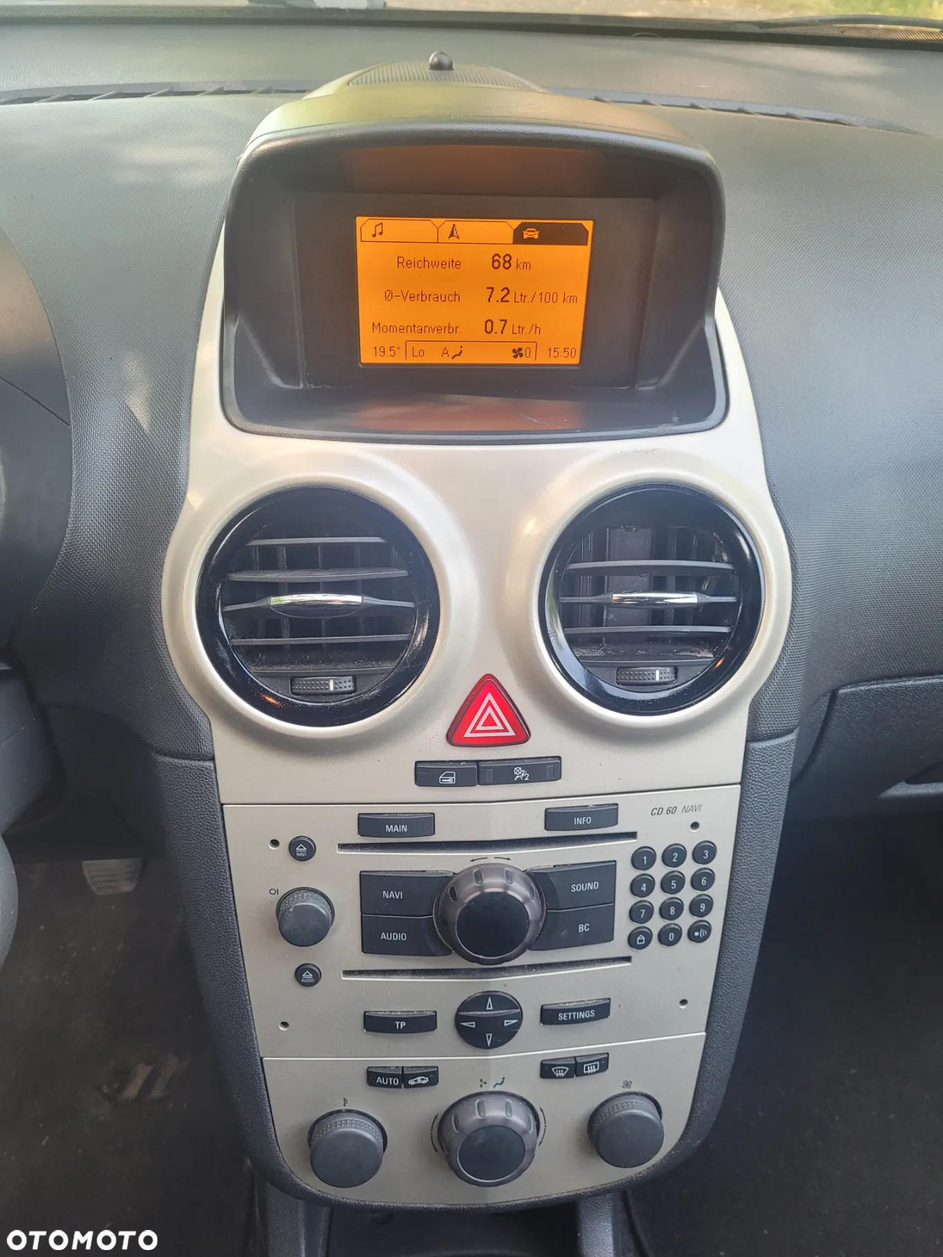 Opel Corsa 1.2 16V Cosmo - 6