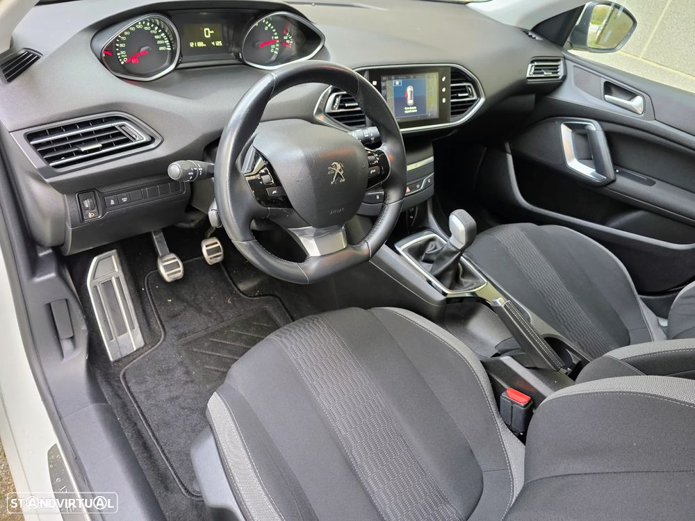 Peugeot 308 1.6 BlueHDi Style - 27